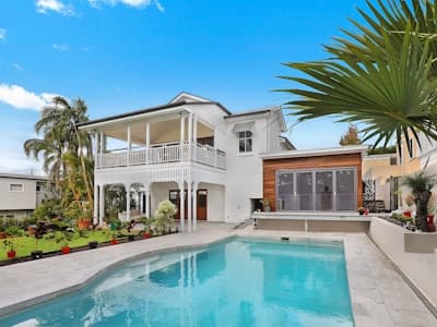 Pool Installation Trends Huntington Beach Homeowners Love in 2026
